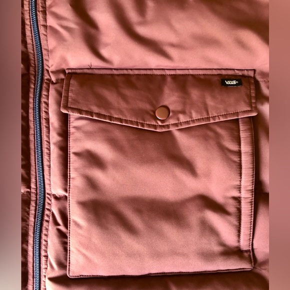 VANS PUFFER VEST OFF THE WALL NWT $90 TIMBERED 4 POCKET SNAP MAROON MEDIUM /L - Picture 7 of 13